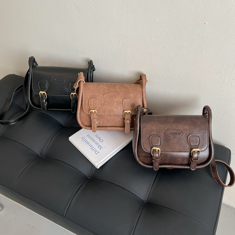 Este año, la popularidad de la mano rascar bolsas pequeñas para mujeres 2025 nuevo estilo retro Meirade bolsas pequeñas cuadradas de moda textura bolsas de hombro