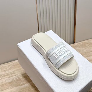 ����2026�ļ���Ƥ���ħ�g�Nһ����ЬD��늽�����⴩�ٴ�ɳ����