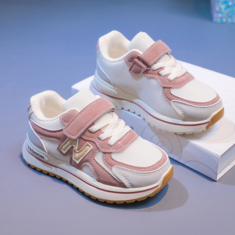 男の子スポーツシューズ 2025 春と秋の新しい子供用ランニングシューズファッショナブルで多用途なメッシュ通気性のある小学生の靴|undefined