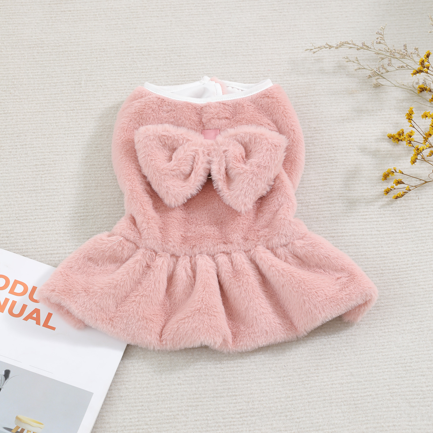 Z mascota ropa de perro y gato de invierno engrosado arco con botón de tracción imitación de conejo peludo de cachorro de invierno nuevo