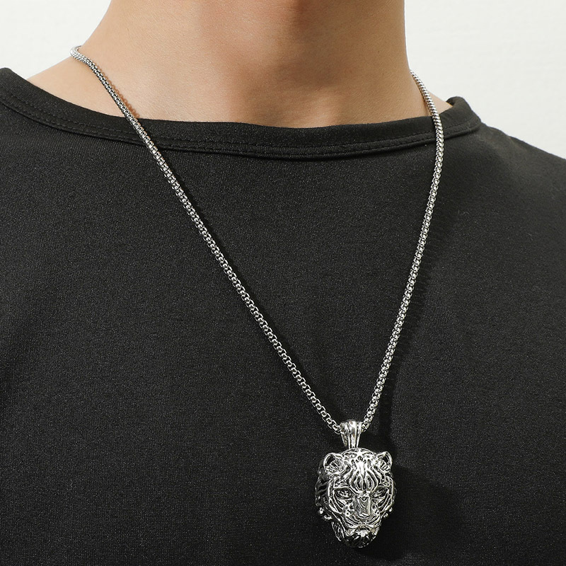 European and American Domineering Retro Leopard Bear Rhinoceros Pendant Hip Hop Punk Fashion Menu002