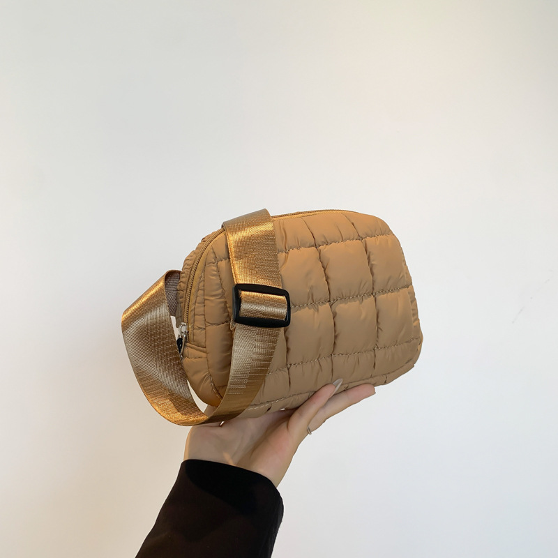 Bolsa de pecho casuales de cuadrillas suaves 2024 nueva moda versátil bolsa casuales simple ancha correa de hombro