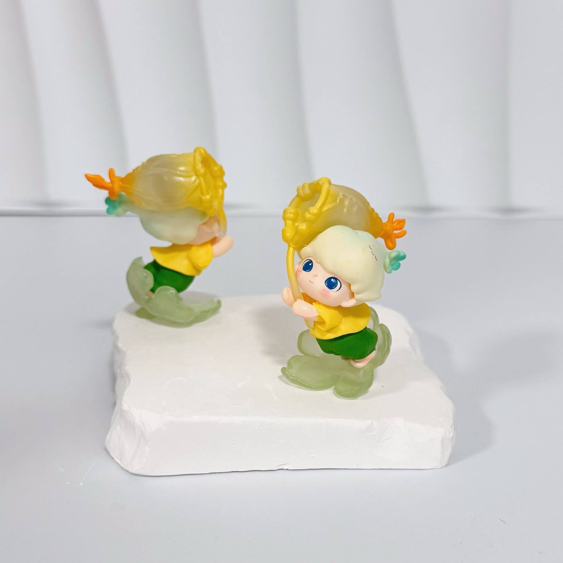 Dimoo's Instant Adventure Car Ornament - Cute Cartoon Decoration for Car Screen and Center Console