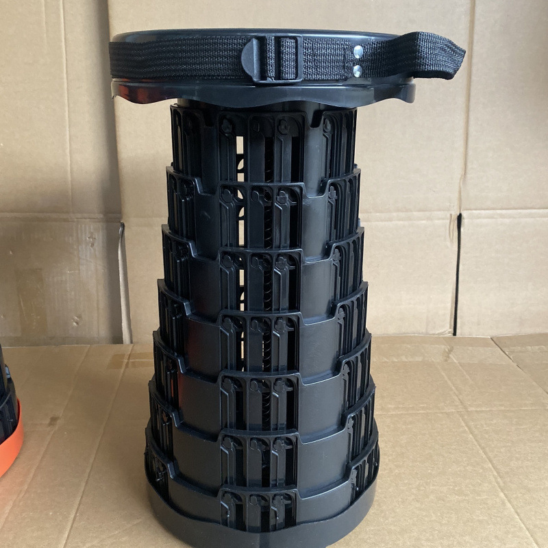 강력한 내하력을 갖춘 두꺼운 검정색 텔레스코픽 스툴 400kg