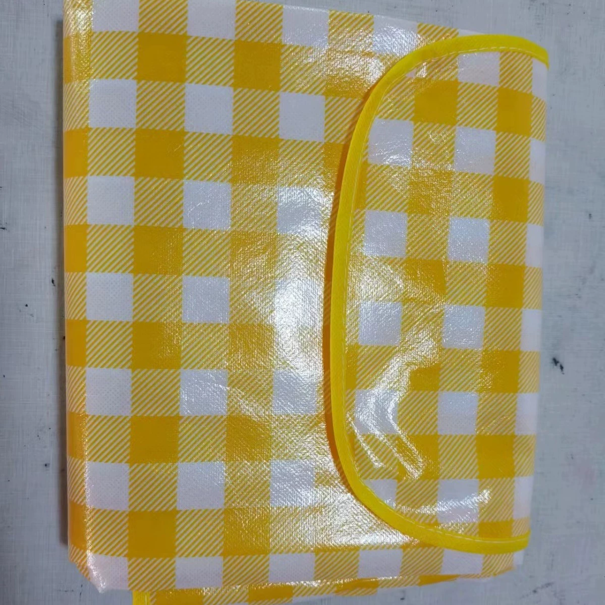 Экологичный нетканый коврик для пикника