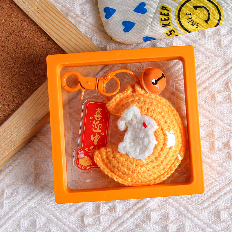 中秋の毛糸のキーホルダーの完成品の掛け物のネットの赤いフックは月のウサギの学生のかばんを編みます。|undefined