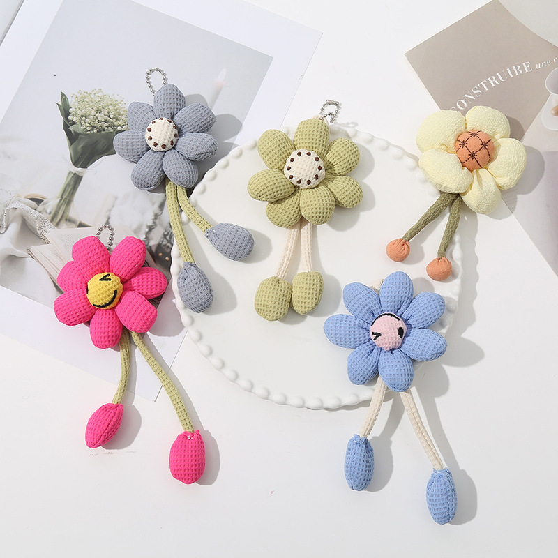 Fabric Seven-Petal Flower Brooch Accessories, Bowknot Lanyard Pendant, DIY Clothing Decoration Accessories, Cotton-Filled 3D Flowers Fabric Seven-Petal Flower Brooch Accessories, Bowknot Lanyard Pendant, DIY Clothing Decoration Accessories, Cotton-Filled 3D Flowers