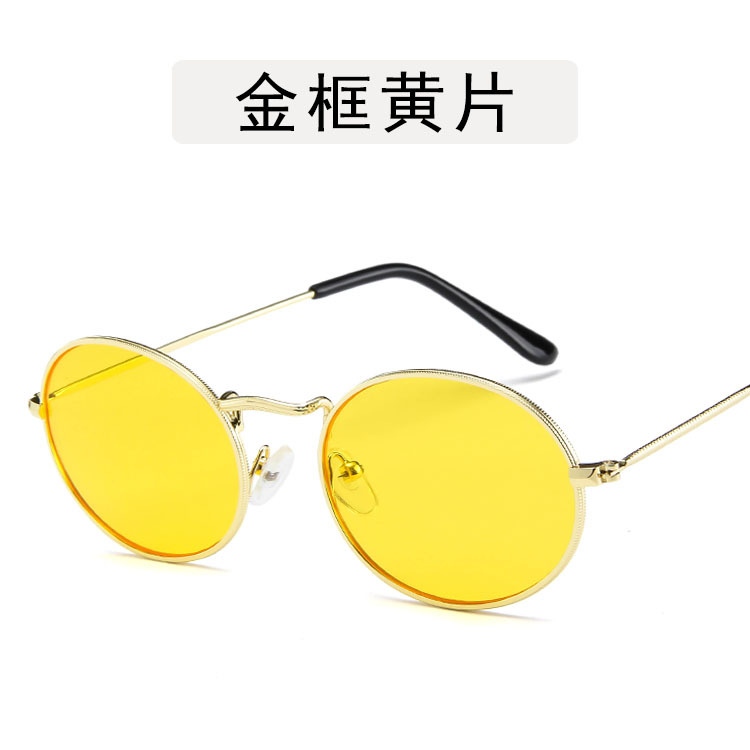 Golden frame pornography
