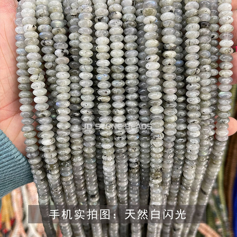 El hombre que se ahoga en el agua.jpg