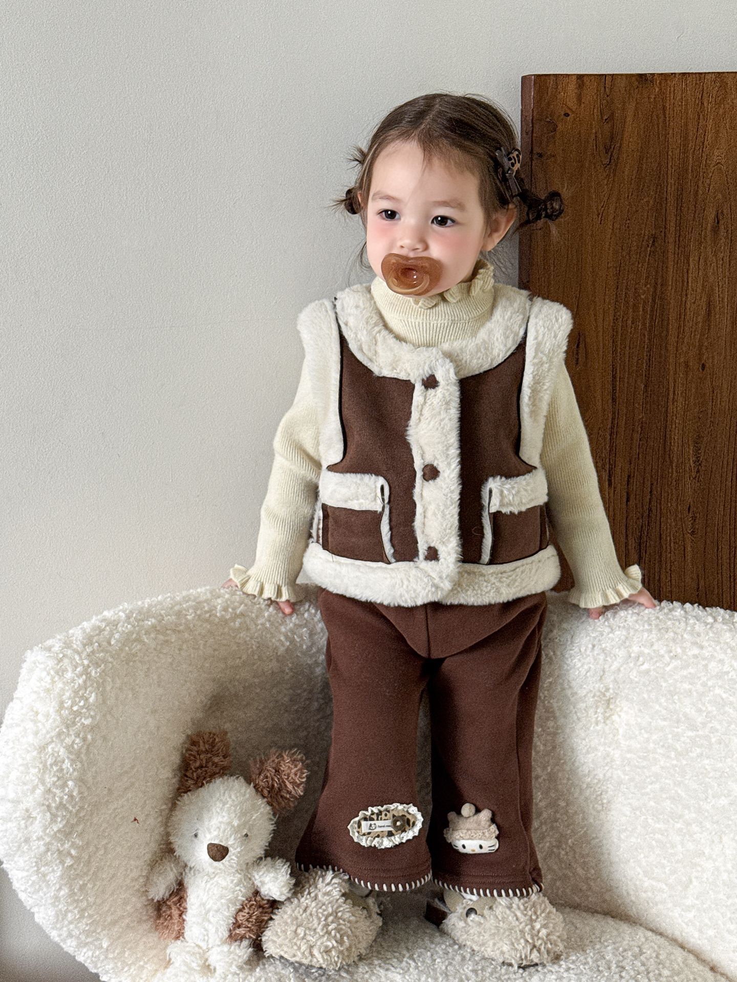 Sugar Pear ropa infantil de niñas chaleco de invierno de piel de gamuz 2025 nuevo estilo extranjero ropa infantil de doble cara ropa de bebé