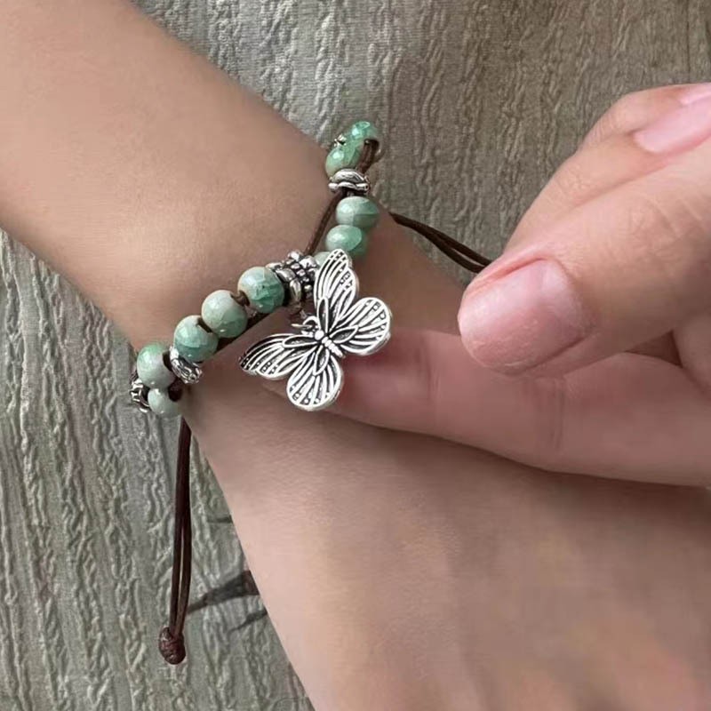 beaded bracelet