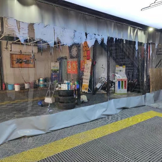 Car Wash Waterproof Door Curtain Film Workshop Dustproof and Windproof Beauty Transparent Work Station Plastic Windshield Sliding Partition Car