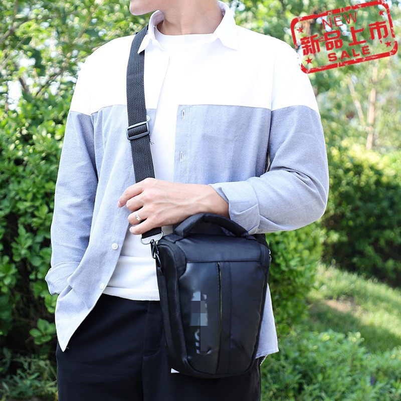 2024 새로운 핫 크로스 보더 캐논 삼각형 가방 크로스 바디 사진 가방 휴대용 삼각형 카메라 가방 니콘 SLR 내부