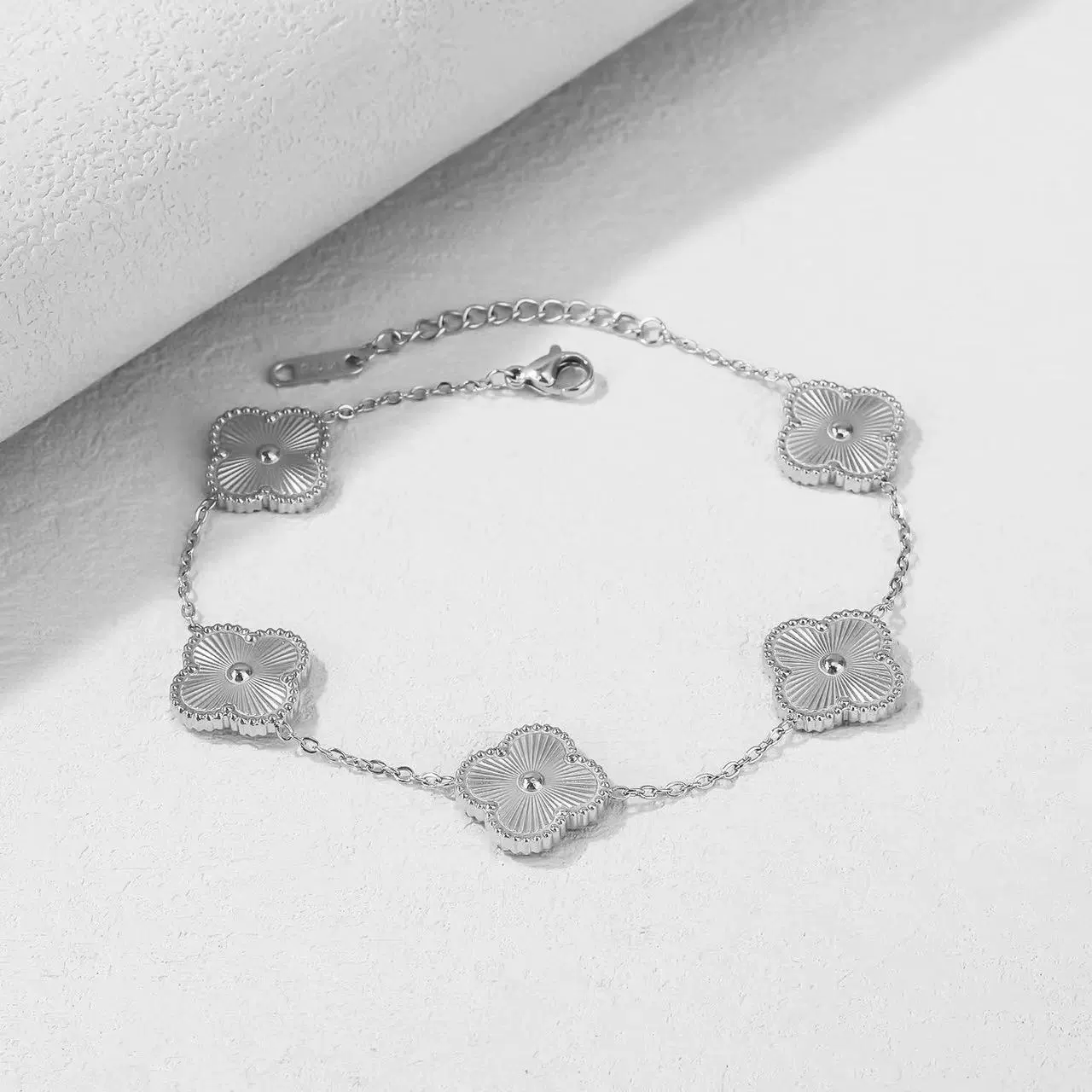 Браслет из нержавеющей стали, 18K, подвеска in Four‑Leaf Clover, стойкий к выцветанию летний браслет