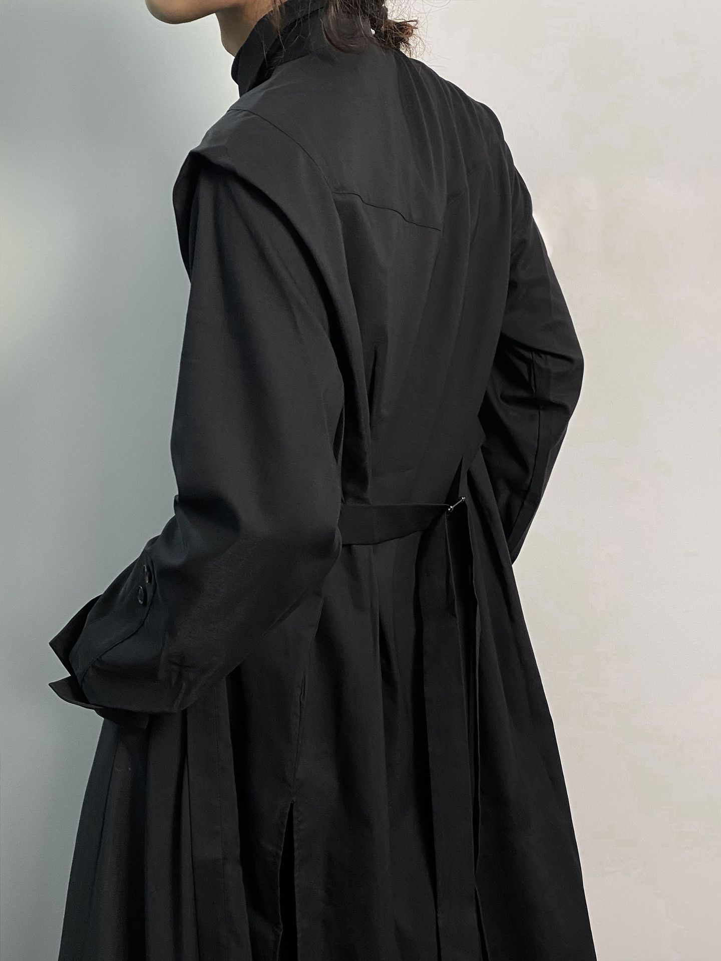 ヴィクトリアシャツのスカートと秋のコンビネーションがゆったりしていて、やせています。