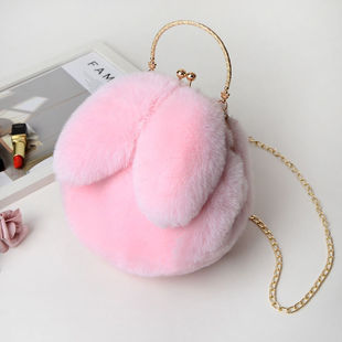 �b���ð��«H��ë�A�ڰ�����朗l���μ�б��Ůʿ���ö�����A�Ӱ�