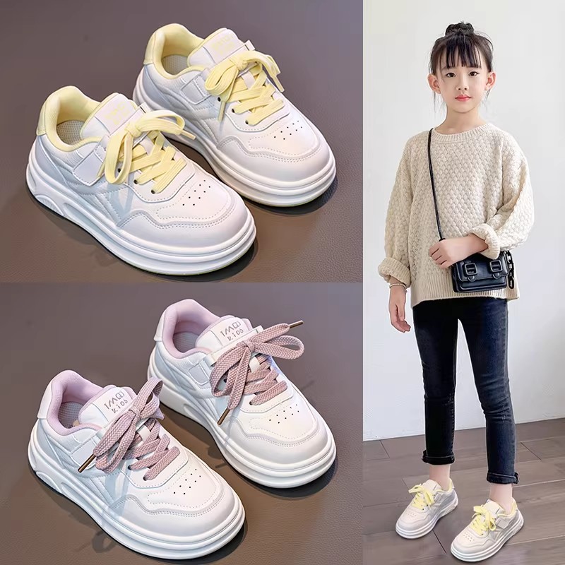 Zapatos blancos de niñas 2026 primavera y otoño nuevos zapatos de padre con suela suave para niños zapatos deportivos de niñas zapatos de skate image 1