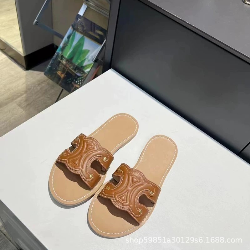 高バージョンの夏の新型の茶色のエンボスのフラットスリッパの女性の本革のファッションの外は丸い頭の1字の牛革を着て涼しいです。|undefined