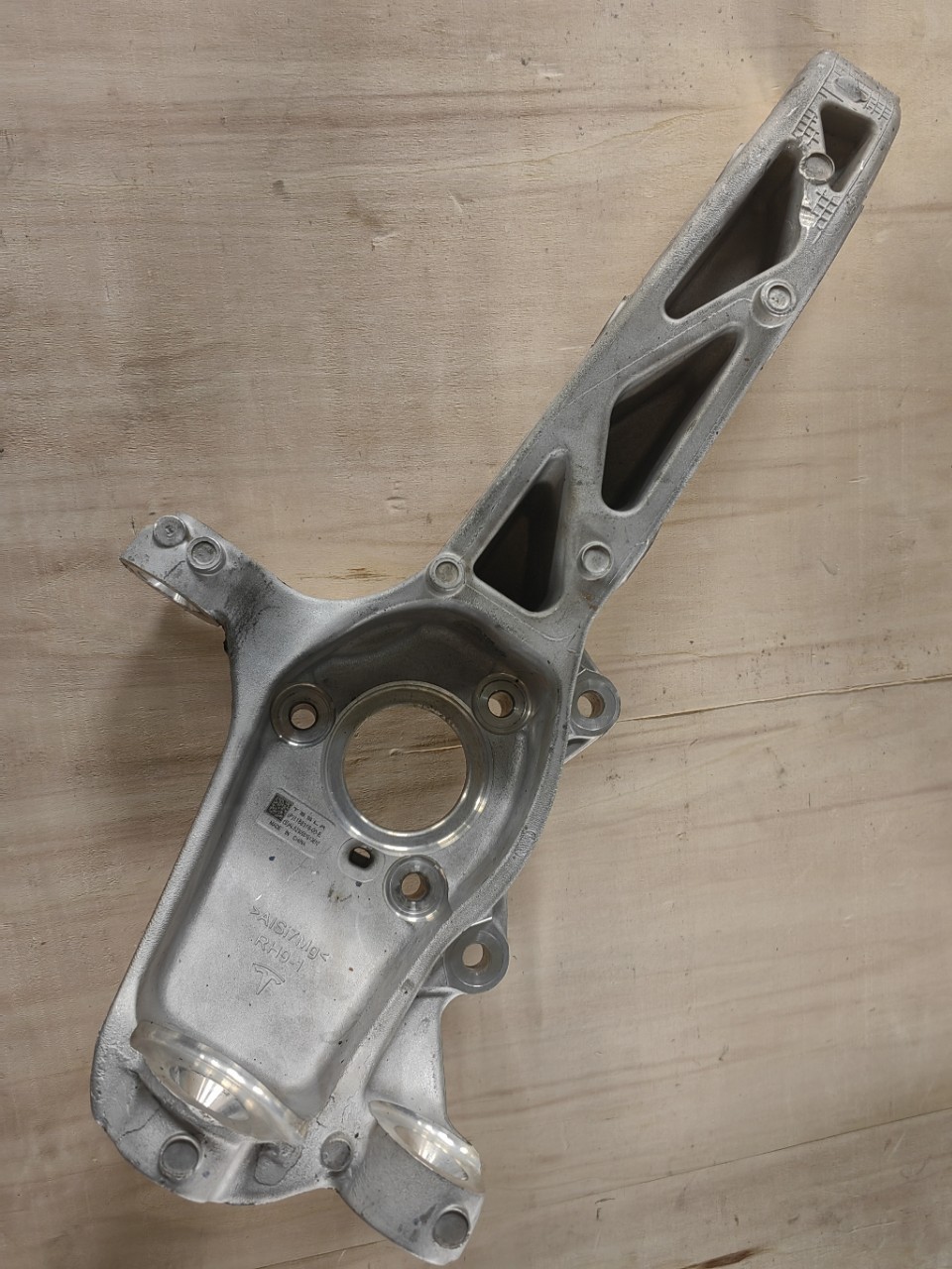 Modely Front Horn Steering Section Left, Right Horn 118316-00-E, 118831-00-E