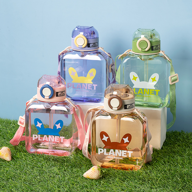 Yitong nuevo verano juvenil taza de paja cuadrada de gran capacidad de 900ml porta al aire libre taza de mano taza de estudiantes