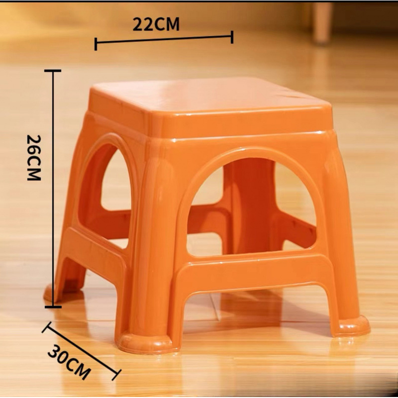 Taburetes de plástico pueden ser taburetes de sillas caseras taburetes altos taburetes al por mayor rojo engrosado en una pila de plástico