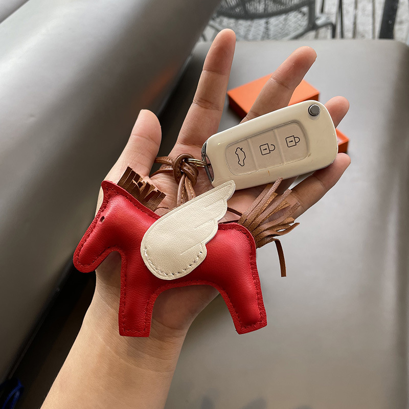H家小马包包挂件高档真皮天使小马菜篮子铂金包挂饰汽车钥匙扣女|undefined