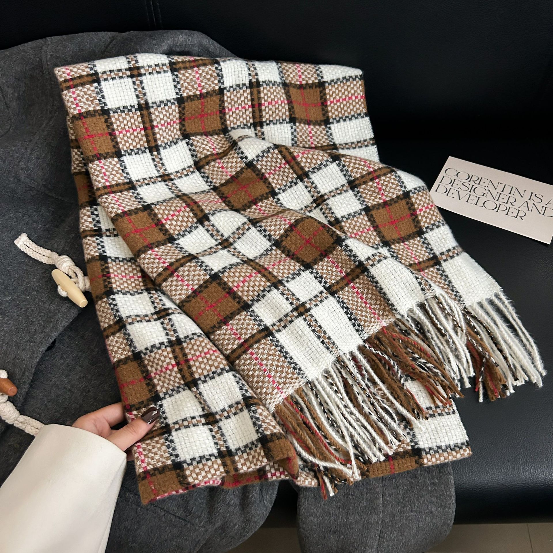 Otoño y invierno de alta calidad moda bufandas de tela de tela de tela coreana temperamento dulce y elegante imitación de cachemir calentamiento veloz chal image 10