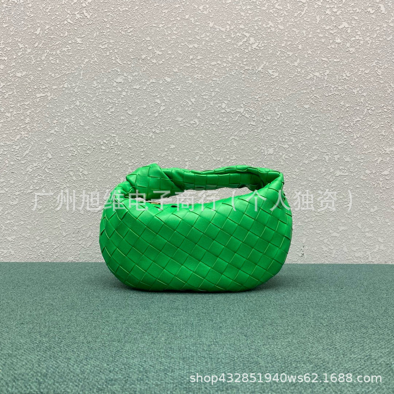 24 New Summer Woven Bv Croissant Bag Jodie Knotted Clutch Bag Fashionable and Versatile Imported Goatskin Cloud Bag