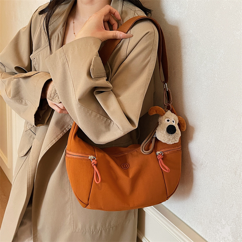 Oxford Fabric Dumpling Bag For Women 2026 New Trendy Sporty Casual Shoulder Bag Versatile Popular Crossbody Travel Crescent Bag - Thumbnail 2