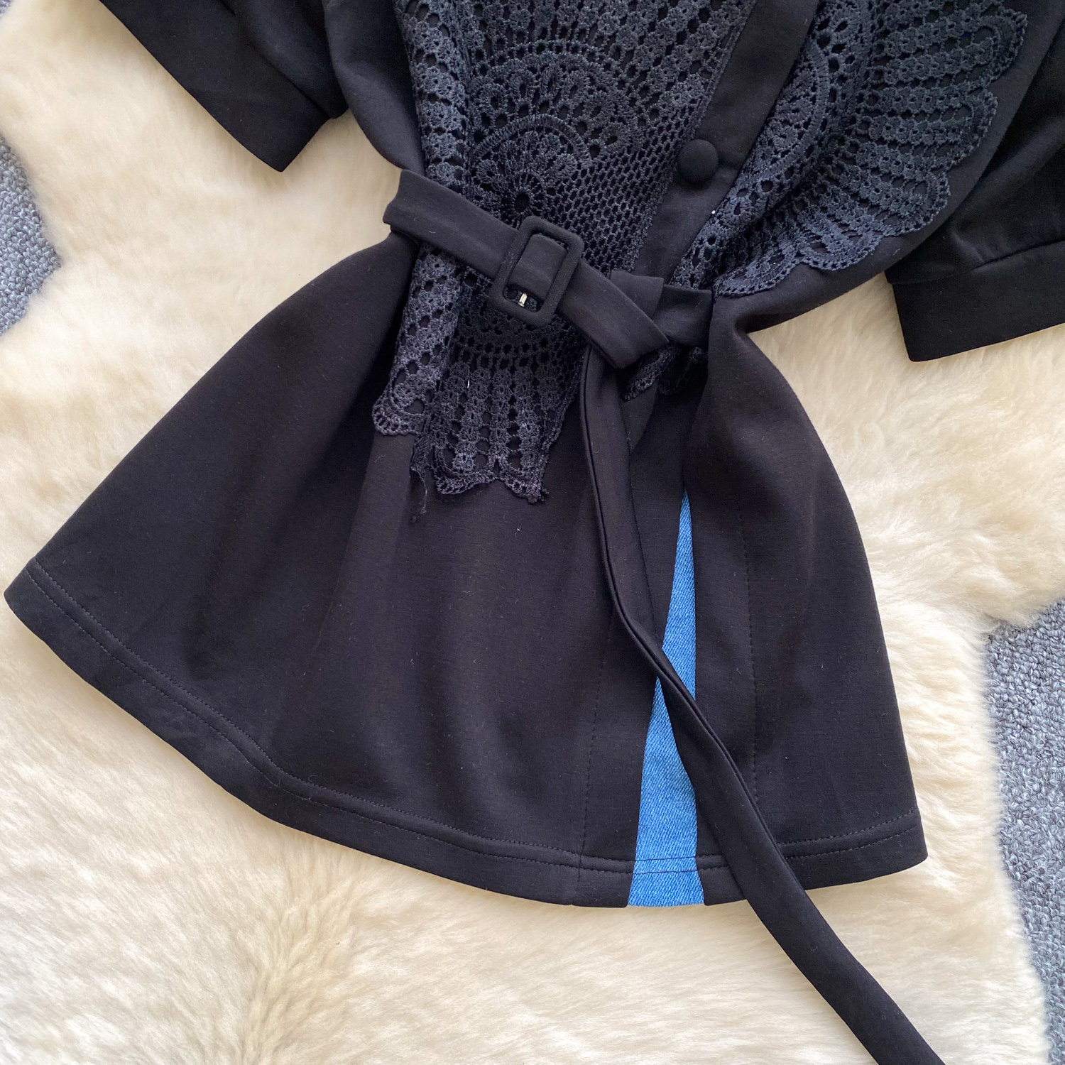 Women's Clothing Women's Style Loose Breathable Shirt Peter Pan Collar Lace Patchwork Design Short Sleeved Waist Cinching Top For Commuting_ecoleips.com