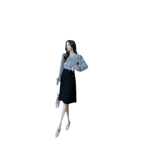 A-line mid-length bodycon skirt with high waist, flowing pleats, and a stylish white design for women, suitable for spring and autumn.