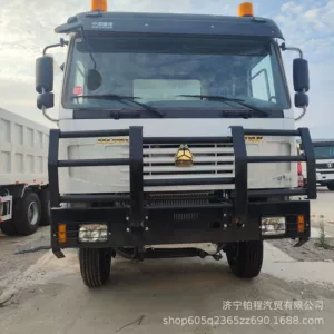 Manufacturer's cross-border foreign trade Sinotruk HOWO 6x4 dump truck 380 horsepower rear eight-wheel HOWO self-loading truck wholesale price