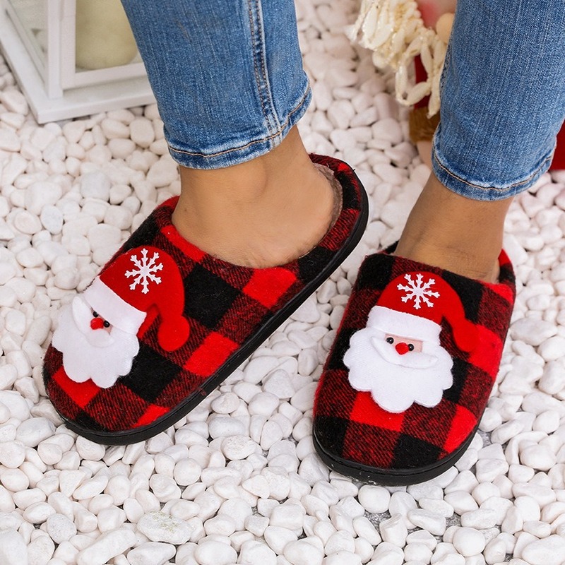 Cross-border in stock new home warm winter cotton slippers couple men's and women's Christmas towel embroidered slippers non-slip delivery