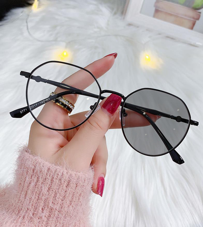 Gafas fotocromáticas, anti-luz azul, sin graduación, monturas metálicas de moda estilo influencer, gafas de aspecto natural para mujer, gafas graduadas para hombre