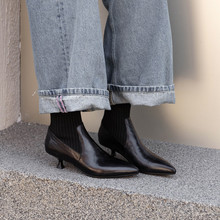 短靴女2025秋季新款女靴细跟中跟时装靴尖头复古瘦瘦靴飞织袜靴