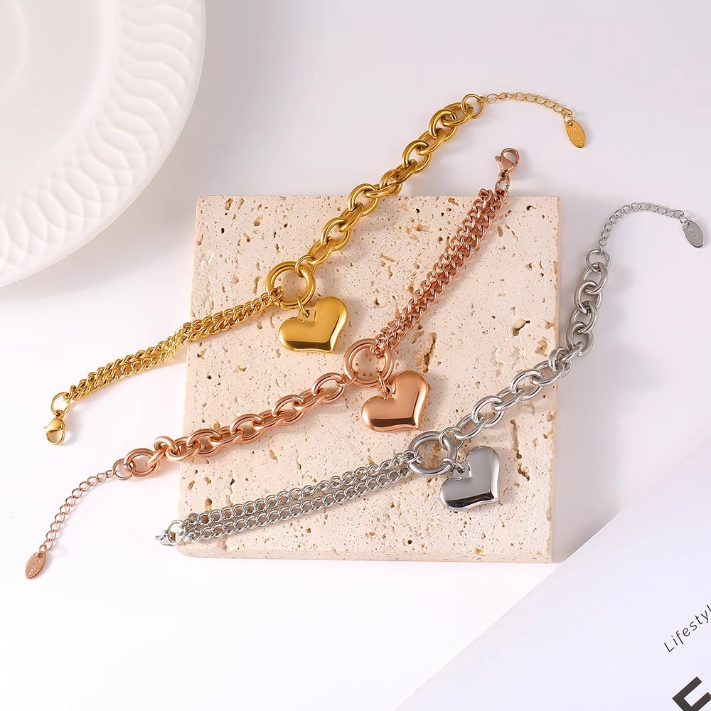 Personalised Heart Shaped Bracelet In Stainless Steel For Women_voghion.com