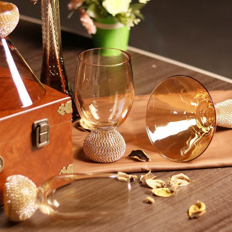 Vaso de vino de diamante de lujo ligero estilo europeo de alto valor, copa de vino de diamante, copa de licores, copa de whisky de alto nivel