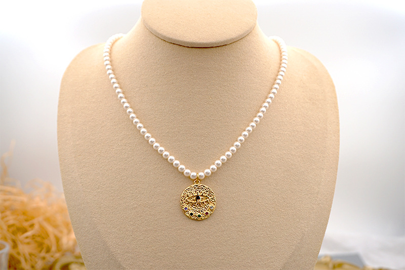 1 Piece Fashion Round Devilu0027S Eye Imitation Pearl Titanium Steel Copper Beaded Gold Plated Women