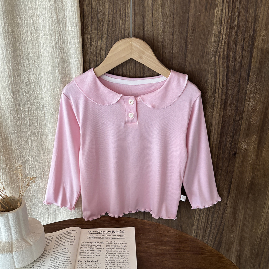 Camiseta de base para niñas delgada estilo extranjero 2025 primavera y otoño nuevo bebé femenino en una sola camiseta de manga larga con solapa de lana 6 años de edad