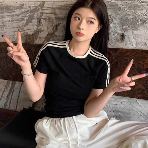 2025 New Black Slimming Top Unique and Stylish Pure Cotton Three Stripes Petite Version Korean Style Short Sleeve T-Shirt for Women
