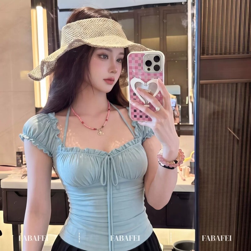 Cute ruffled low-neck tie-shoulder top for women, summer hot style, waist-cinching, slim-fit, pleated, exquisite Korean version Cute ruffled low-neck tie-shoulder top for women, summer hot style, waist-cinching, slim-fit, pleated, exquisite Korean version