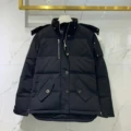 Black women's black fur collar
