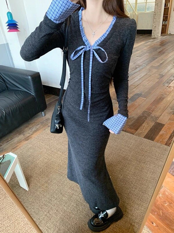 早秋季法式针织v领连衣裙子女2025新款千金miu系穿搭包臀鱼尾长裙|undefined