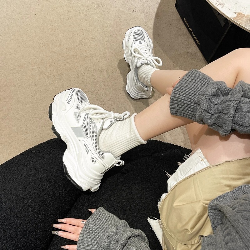 女性のための厚底お父さん靴 2025 新しい夏薄型通気性メッシュ高さ増加スポーツ白カジュアル多用途靴|undefined