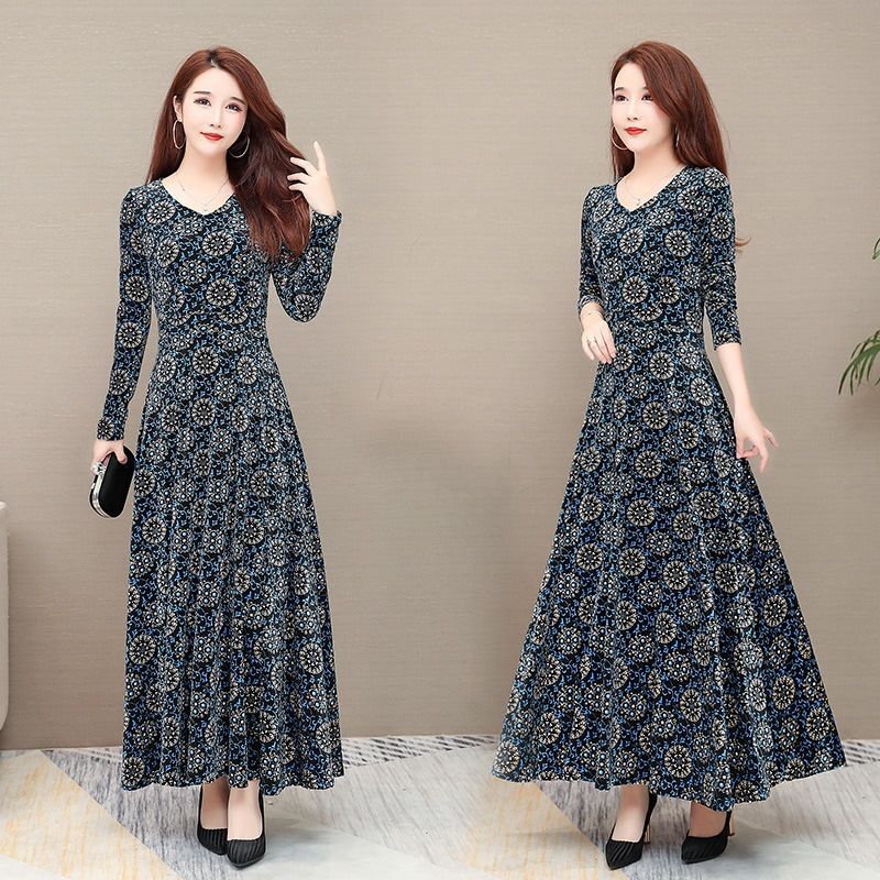 Middle-aged and elderly plus size gold velvet dress noble foreign-style slim women's clothing mother 2024 autumn and winter long skirt women
