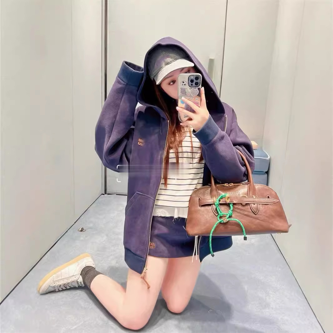 24 이른 가을 새로운 NANYOU 공장 MIU 간단한 올 매치 느슨한 지퍼 후드 자켓 미니 오버 스커트 세트