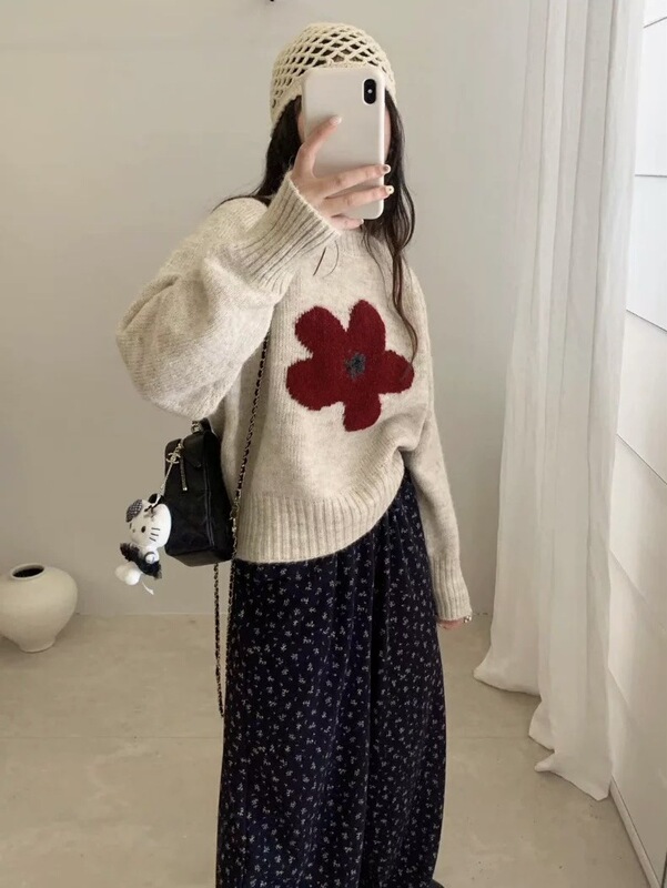 韩系圆领长袖毛衣女秋冬日系软糯甜美减龄花朵外穿内搭针织衫上衣|undefined