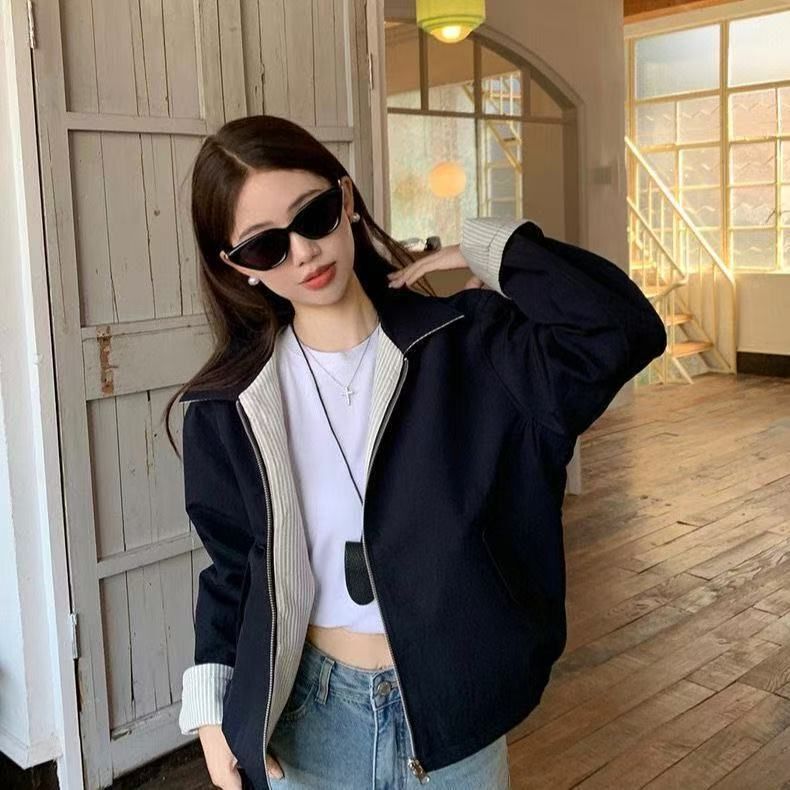 Vibe Style 2025 Early Spring New Lapel Stripesd Jacket Reversible Long-Sleeved Loose Short Jacket Commuter Top Vibe Style 2025 Early Spring New Lapel Stripesd Jacket Reversible Long-Sleeved Loose Short Jacket Commuter Top