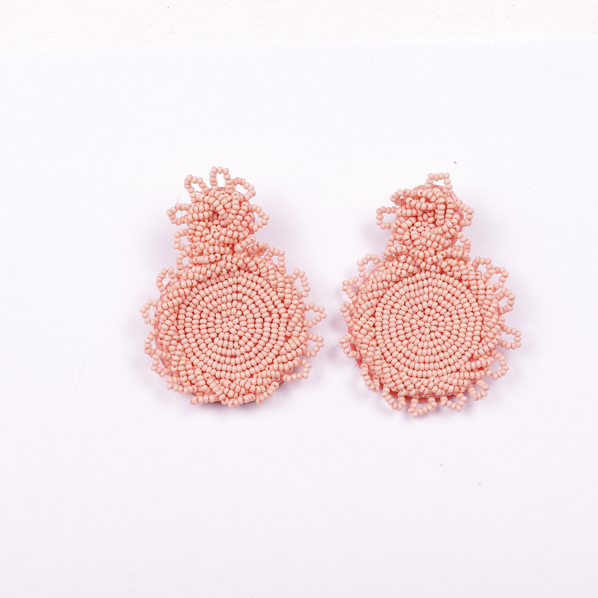 C 섹션 쌀 구슬 귀걸이