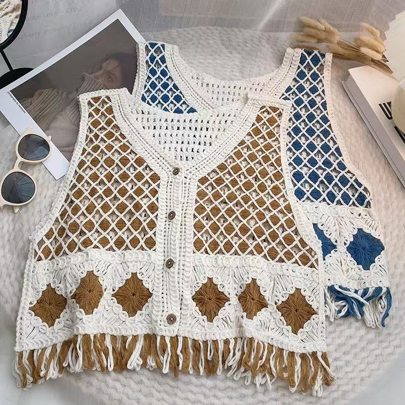 Vintage Hollow-Out Tassel Knit Vest for Women, Spring Outerwear with a Stylish Design, Sleeveless V-Neck Short Cardigan Top Vintage Hollow-Out Tassel Knit Vest for Women, Spring Outerwear with a Stylish Design, Sleeveless V-Neck Short Cardigan Top